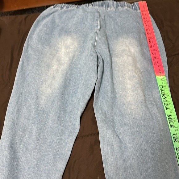 Jeans - Picture 4 of 9